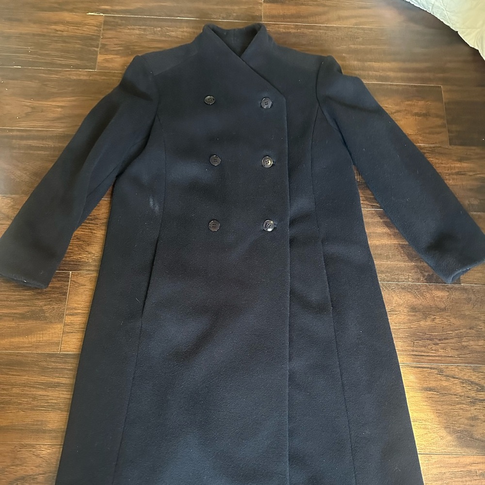 Chic Black Double-Breasted Coat - image 1